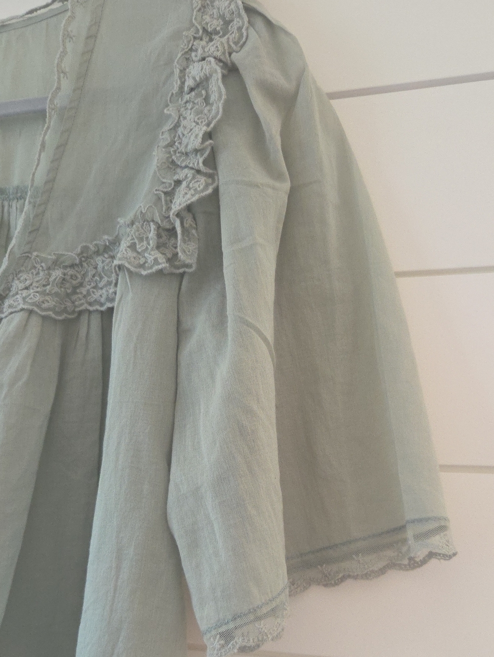 Free People Size M- Light Sage Ruffle Peasant Top - Picture 4 of 5
